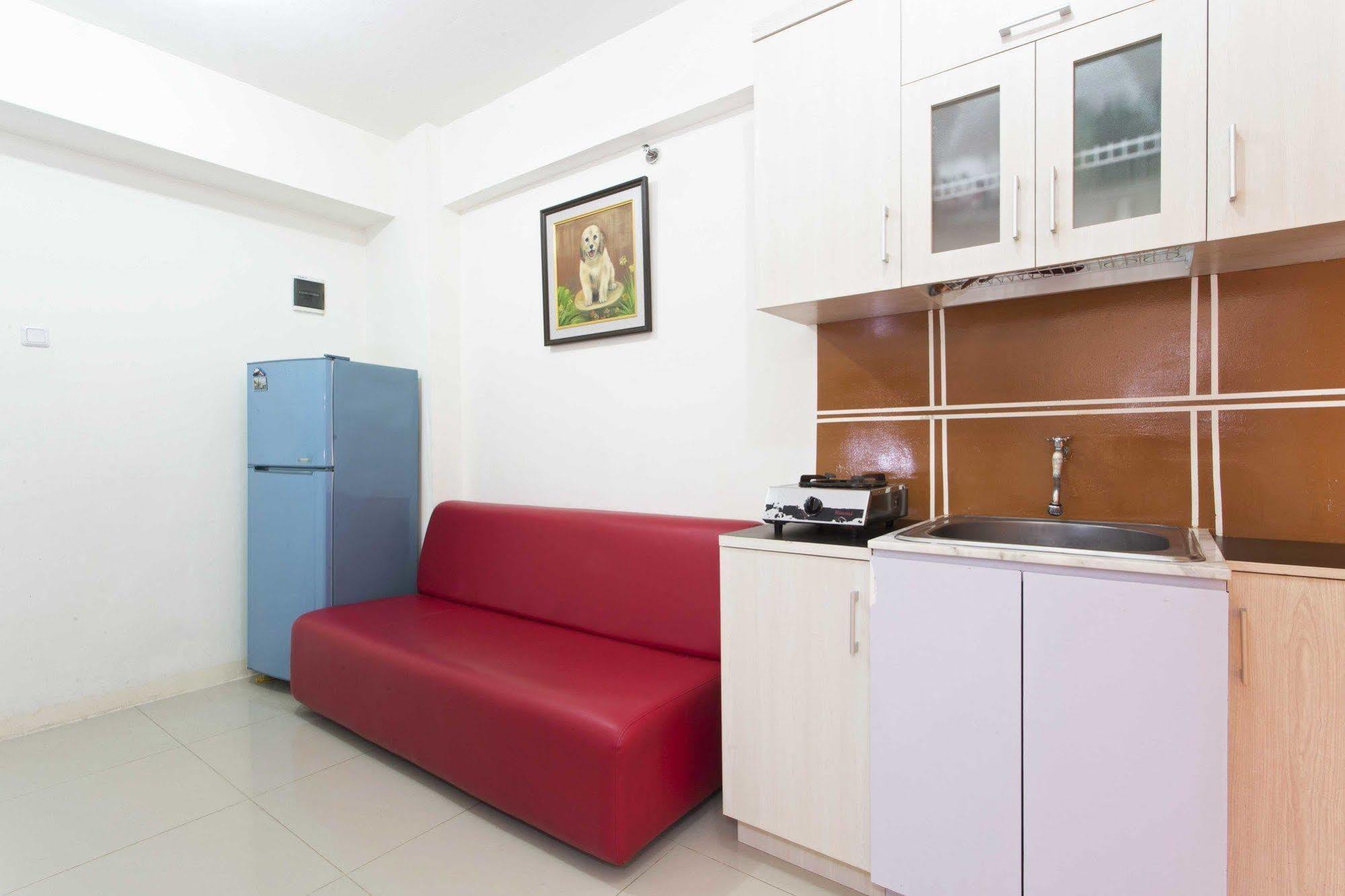 Reddoorz Apartment @ Green Pramuka Jakarta Exterior photo
